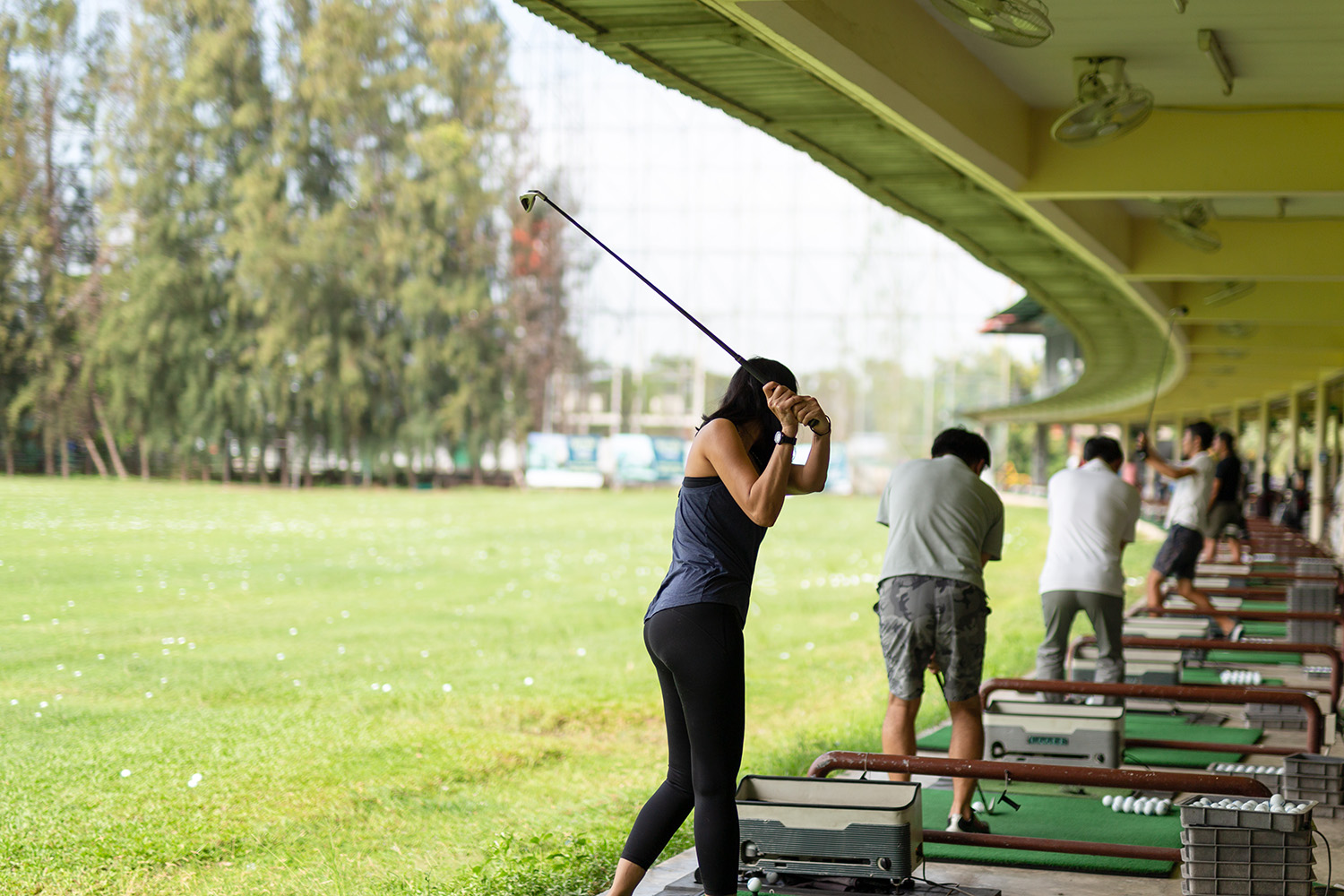 Group driving on green range